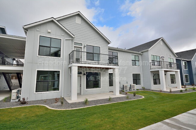 property at 6510 N Atlas Rd