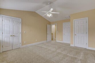 4475 Piedmont Trace Dr in Greensboro, NC - Building Photo - Building Photo