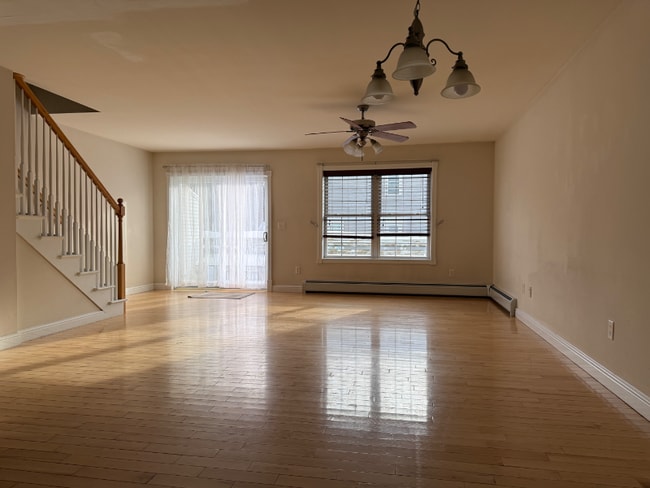 11 Leclair St, Unit A in Winooski, VT - Building Photo - Building Photo