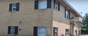 839 E Indianola Ave Apartamentos