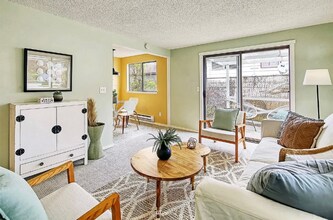 6227 6th Ave NW in Seattle, WA - Foto de edificio - Building Photo