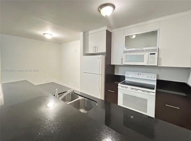 property at 1034 Lenox Ave.