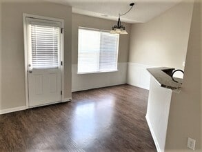 223 Lancaster Way in Richmond Hill, GA - Building Photo - Building Photo