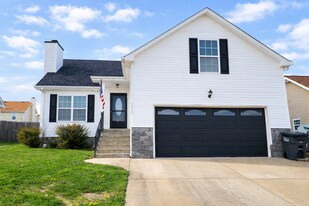3443 O'Conner Ln in Clarksville, TN - Building Photo