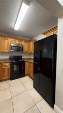 1500 Lake Crystal Dr, Unit C in Royal Palm Beach, FL - Building Photo - Building Photo