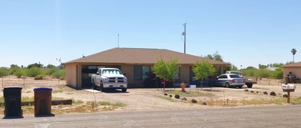 Estrella Duplex in Eloy, AZ - Building Photo - Other