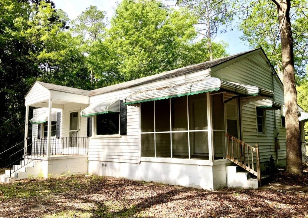 219 Vista Cir in Statesboro, GA - Building Photo