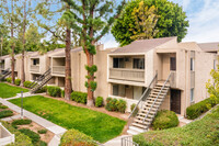 Tamarack Woods Apartment Homes in Brea, CA - Foto de edificio - Building Photo