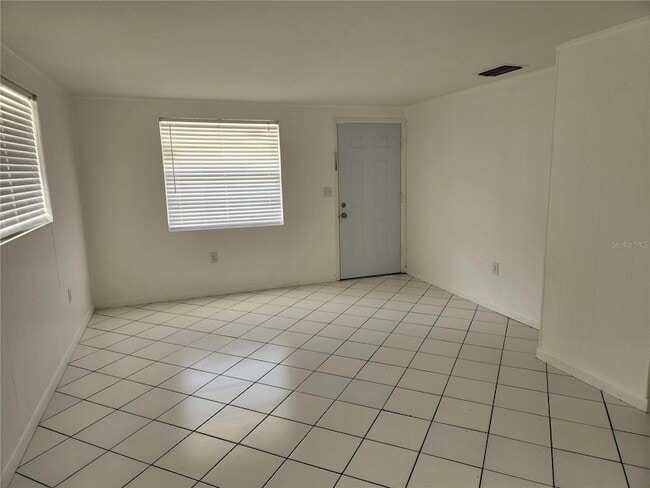 2742 Austin St in Sarasota, FL - Building Photo - Building Photo