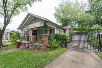 1107 Walling St in Houston, TX - Foto de edificio - Building Photo