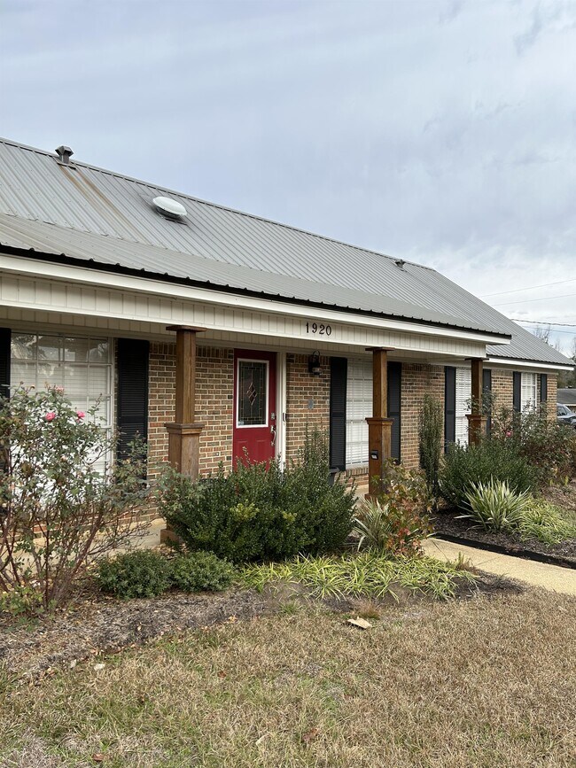 1920 W Martin Luther King Jr Ave in Grambling, LA - Building Photo - Building Photo