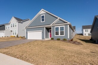 5006 Forsythia Pl in Blacksburg, VA - Foto de edificio - Building Photo