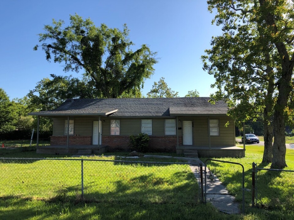 1412 Jo Ellen Cir in Gulfport, MS - Building Photo