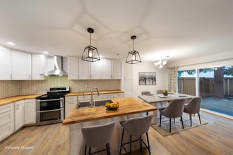 6560 Camino Vista in Anaheim, CA - Building Photo - Building Photo