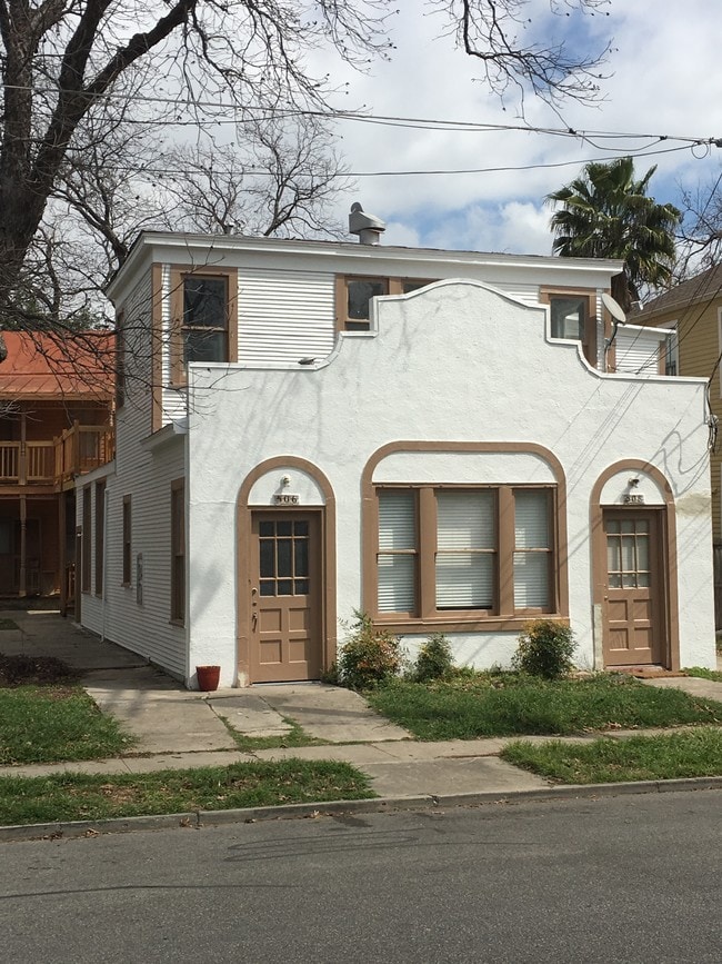 506 E Guenther St, Unit 2nd Fl.