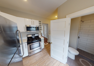 13 Pleasant St, Unit 101 in Cambridge, MA - Building Photo - Building Photo