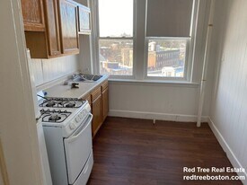 1820 Commonwealth Ave, Unit 29 in Boston, MA - Building Photo