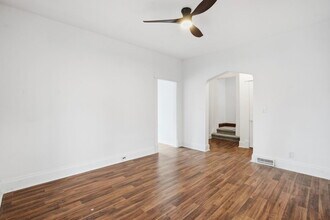 1032 Kirkwood Blvd in Davenport, IA - Building Photo - Building Photo