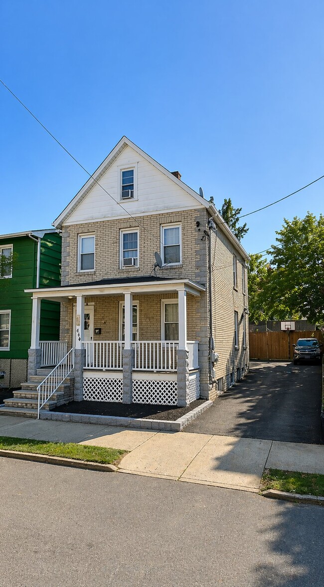 446 Baker Pl, Unit 2