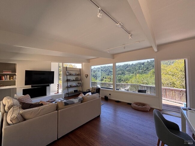 property at 370 Lovell Ave