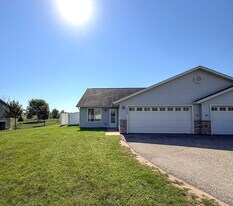 13595 42nd Ave in Chippewa Falls, WI - Building Photo