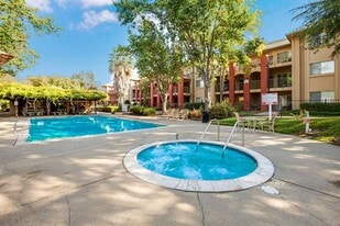Lakeshore Apartments in Davis, CA - Building Photo