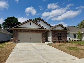 15589 Ruthie Lynn Dr in Athens, AL - Building Photo - Building Photo