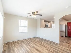 1098 E 22nd Ave in Columbus, OH - Building Photo - Building Photo