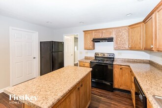 7338 Kingsley Dr in Indianapolis, IN - Building Photo - Building Photo