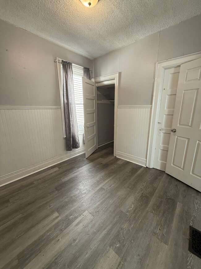 115 Lockwood Ave, Unit Lower in Buffalo, NY - Building Photo - Building Photo