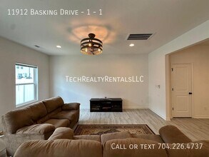 11912 Basking Dr in Charlotte, NC - Building Photo - Building Photo