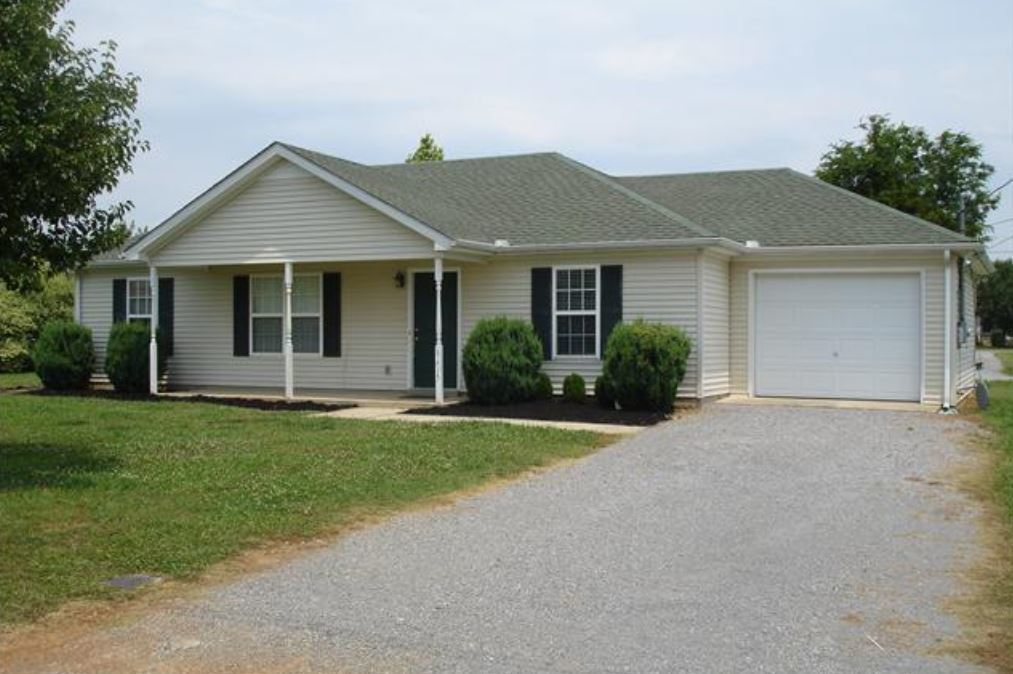 1115 Flowers Ct in Murfreesboro, TN - Building Photo