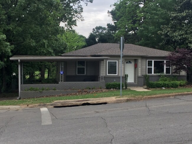 property at 315 Richmond Ave
