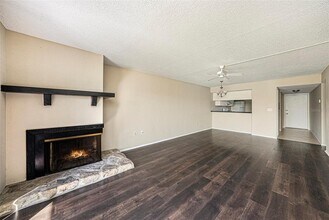 141 Lakeview Way in Oldsmar, FL - Building Photo - Building Photo