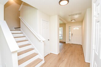 32406 Cross Spring Park Ln in Conroe, TX - Foto de edificio - Building Photo