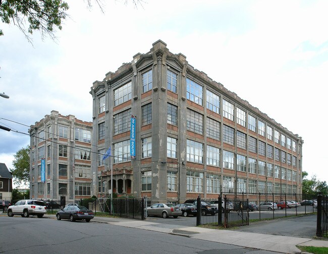 16-30 Arbor St in Hartford, CT - Building Photo - Building Photo