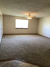 601 S Hickory St in McPherson, KS - Building Photo - Building Photo