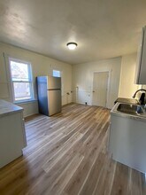 1031 Waugoo Ave in Oshkosh, WI - Building Photo - Building Photo