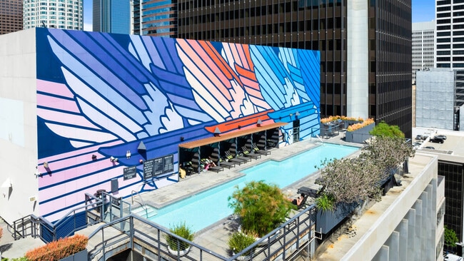 Pegasus in Los Angeles, CA - Foto de edificio - Building Photo