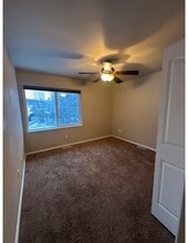 12729 Spring Brook Dr in Anchorage, AK - Building Photo - Building Photo