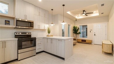 20 N 25th St in McAllen, TX - Building Photo - Building Photo