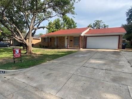 7452 Beaty St in Fort Worth, TX - Foto de edificio - Building Photo