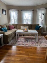 14 Winter St, Unit 1 in Medford, MA - Building Photo