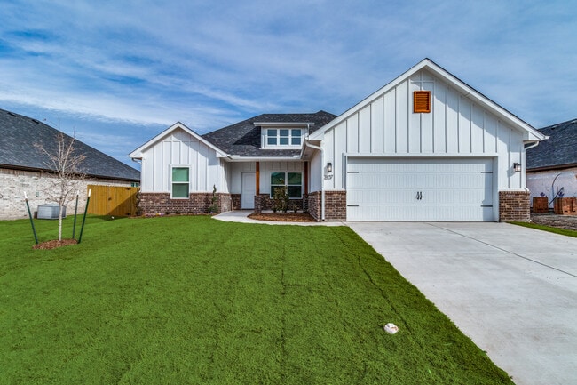 property at 2807 Orchid Dr