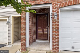 15647 John Diskin Cir in Woodbridge, VA - Building Photo - Building Photo