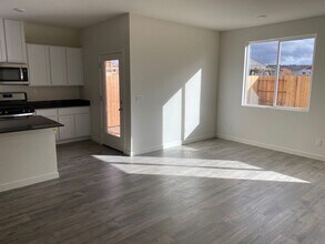 1353 Odessa Trl in Sparks, NV - Building Photo - Building Photo