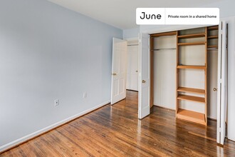 Private bedroom in 7 bed/3.5 bath Home in Washington, DC - Building Photo - Building Photo