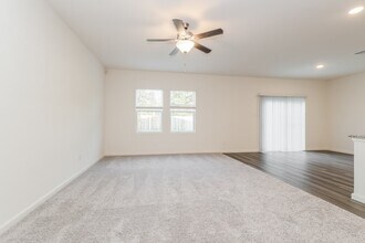 440 Harlow Dr in Conroe, TX - Building Photo - Building Photo