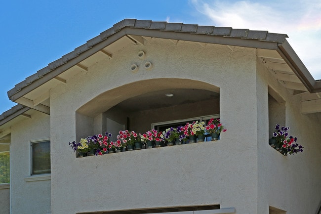 The Oaks at Sunset in Rocklin, CA - Foto de edificio - Building Photo