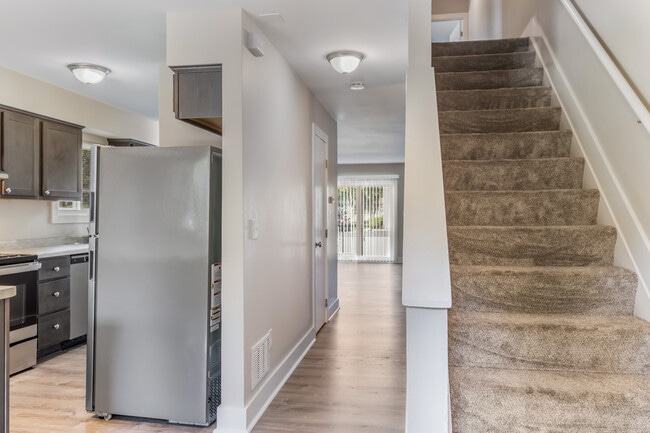 533 Misty Meadow Blvd in Hartford, WI - Building Photo - Building Photo